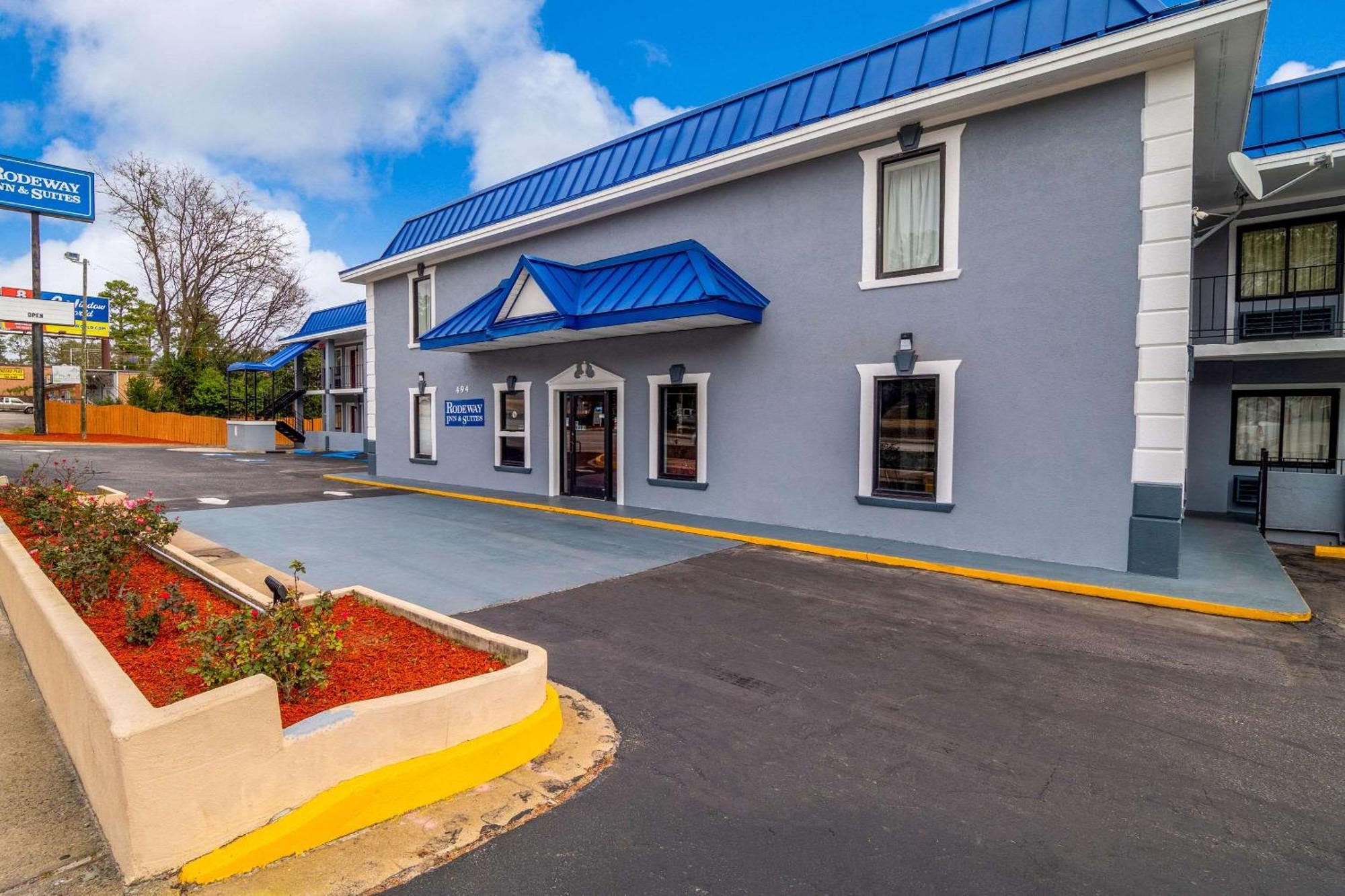 Rodeway Inn & Suites Fort Jackson Колумбия Екстериор снимка