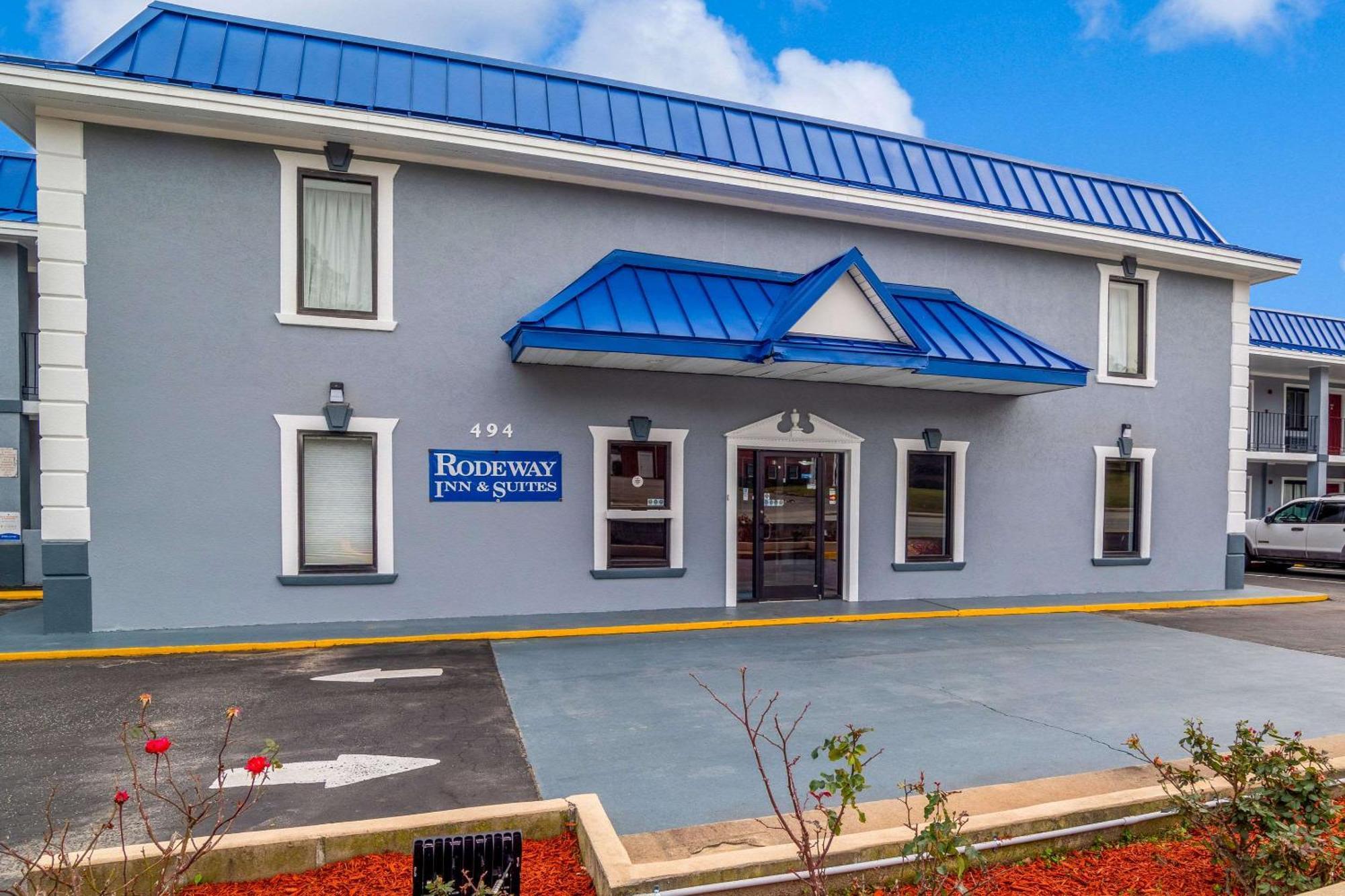 Rodeway Inn & Suites Fort Jackson Колумбия Екстериор снимка