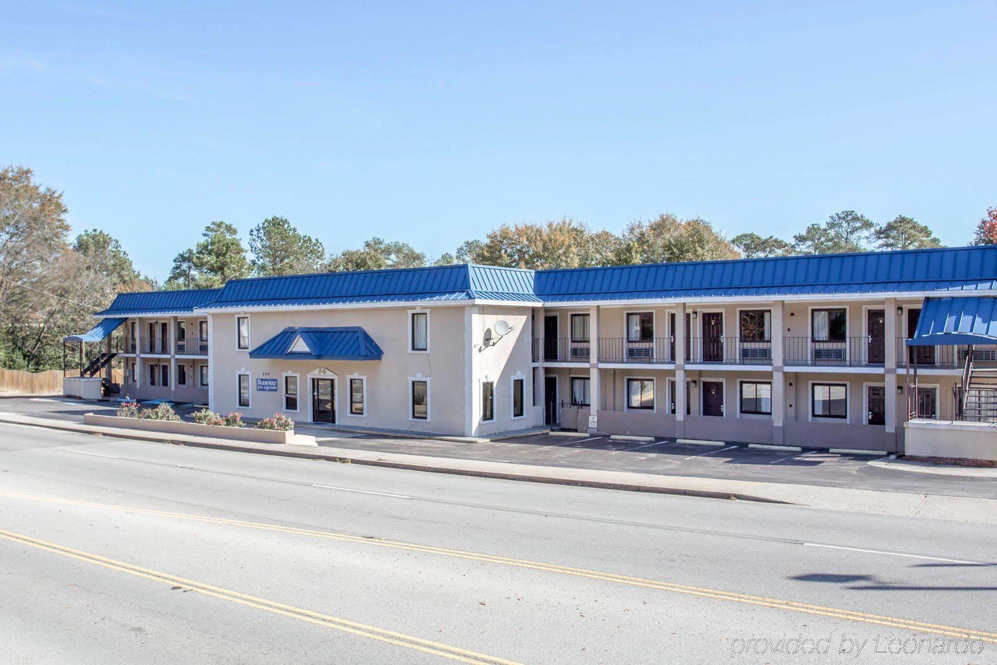 Rodeway Inn & Suites Fort Jackson Колумбия Екстериор снимка